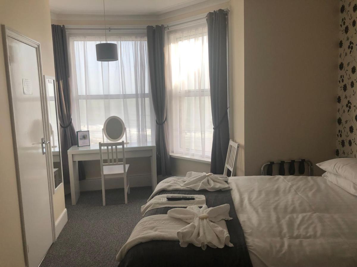 Royal Pier Hotel Sandown Exterior foto